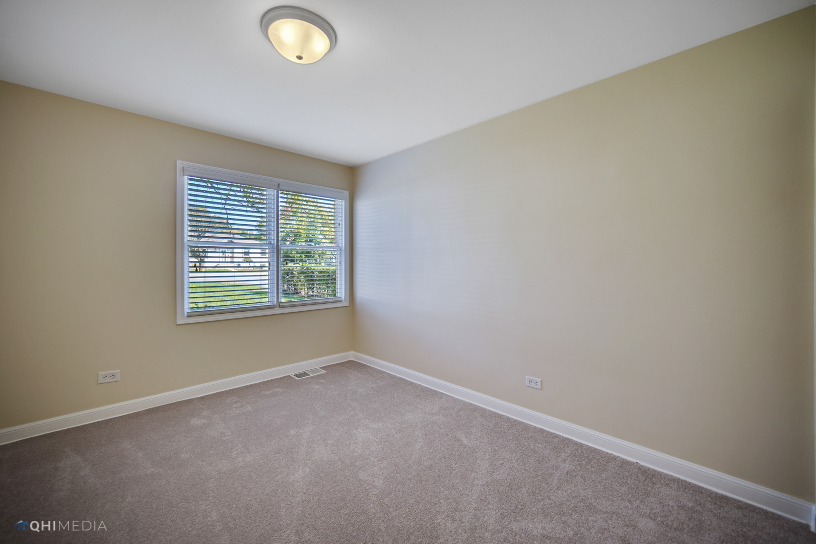 1217 183rd Street Homewood, IL 60430 - Photo 14 of 19 an empty room with a window