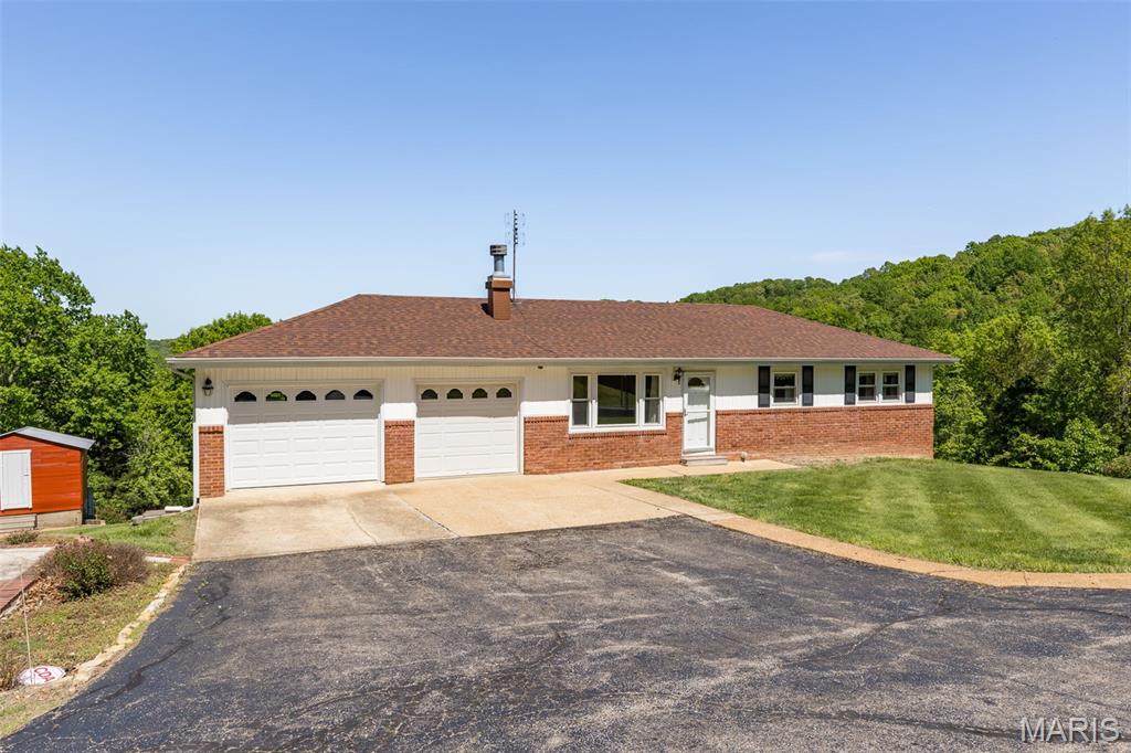 6525 Antire Road High Ridge, MO 63049 - Photo 3 of 46