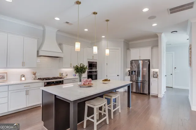 $1,109,500 | 6444 Point Twenty Two, Gainesville, GA 30506