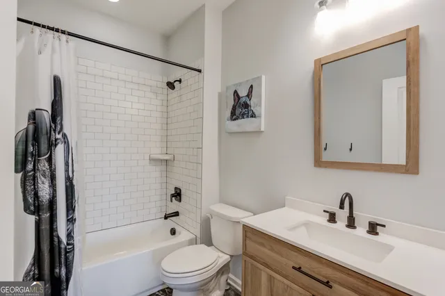 $1,109,500 | 6444 Point Twenty Two, Gainesville, GA 30506