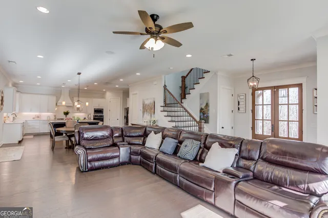 $1,109,500 | 6444 Point Twenty Two, Gainesville, GA 30506