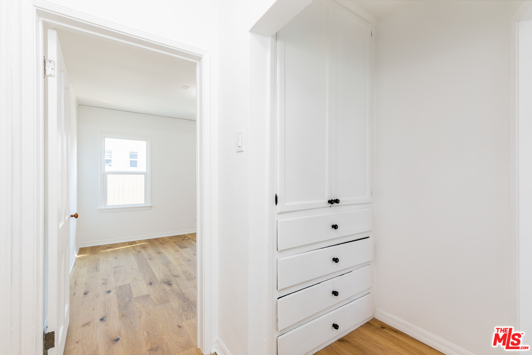 3036 Virginia Road, Unit 1 Los Angeles, CA 90016 - Photo 13 of 19 Gallery Image 13
