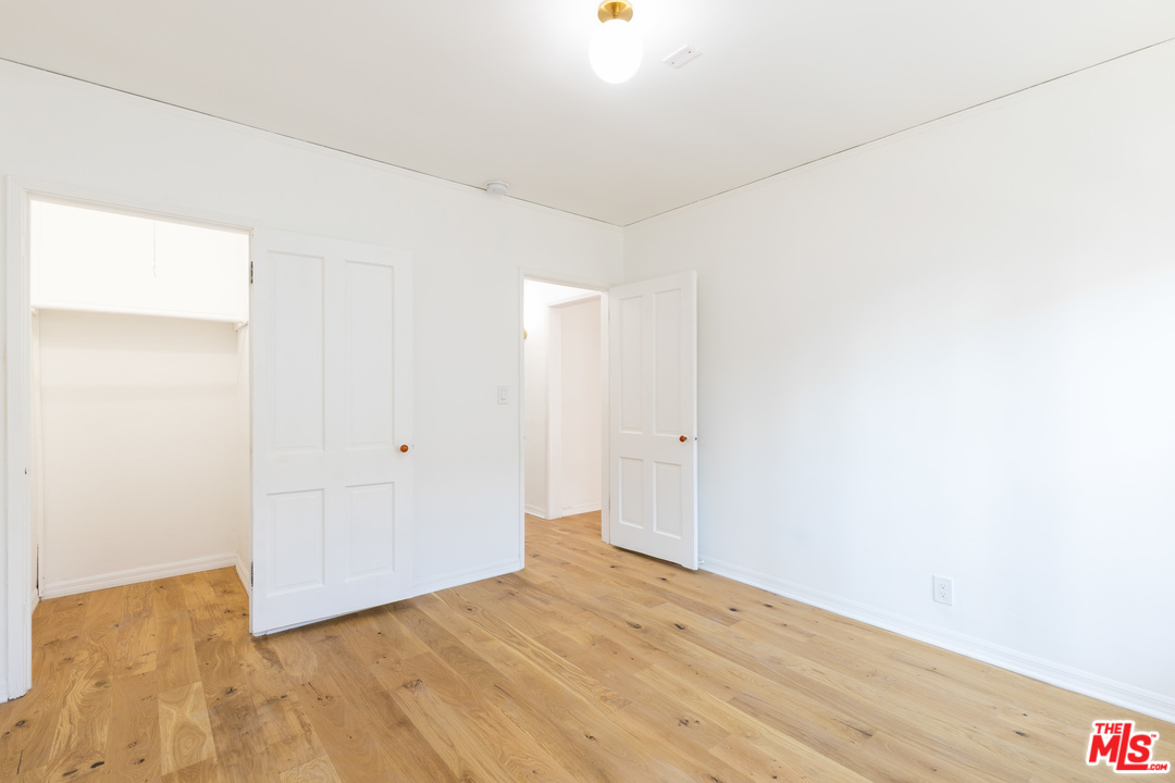 3036 Virginia Road, Unit 1 Los Angeles, CA 90016 - Photo 7 of 19 Gallery Image 7