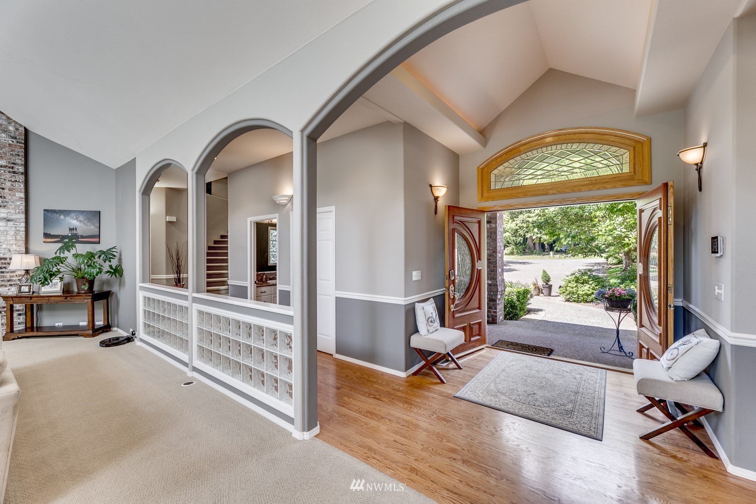 13819 3rd Drive Southeast Everett, WA 98208 - Photo 5 of 39 a view of a living room and windows