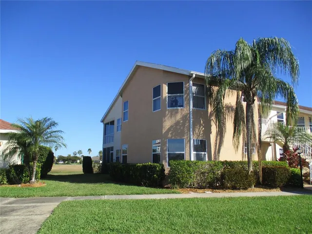 $275,000 | 1620 Fairway Trace, Unit A, Palmetto, FL 34221