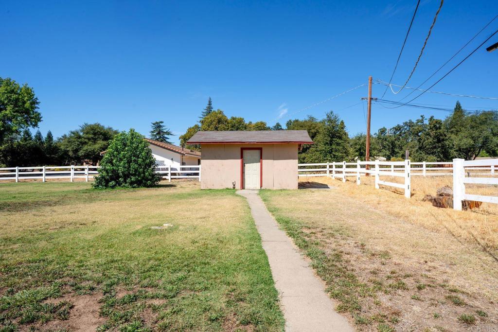 4990 Del Road Loomis, CA 95650 - Photo 21 of 22 a view of a house with basketball court