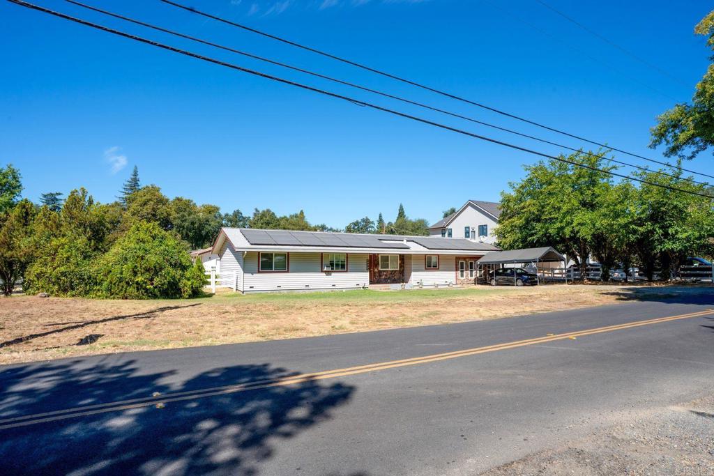 4990 Del Road Loomis, CA 95650 - Photo 3 of 22 a view of a house with a patio