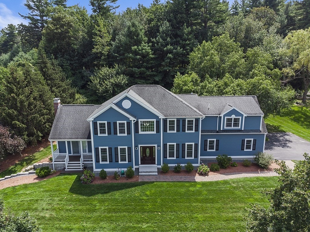 12 Chicory Road Westford, MA 01886 - Photo 3 of 32 Gallery Image 3