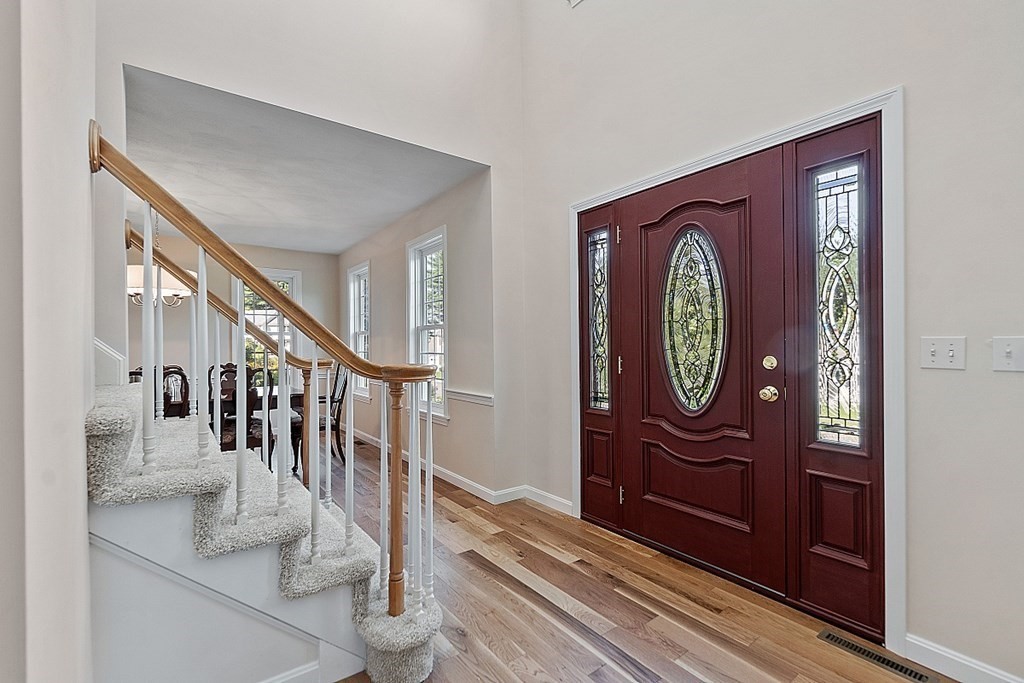12 Chicory Road Westford, MA 01886 - Photo 5 of 32 Gallery Image 5