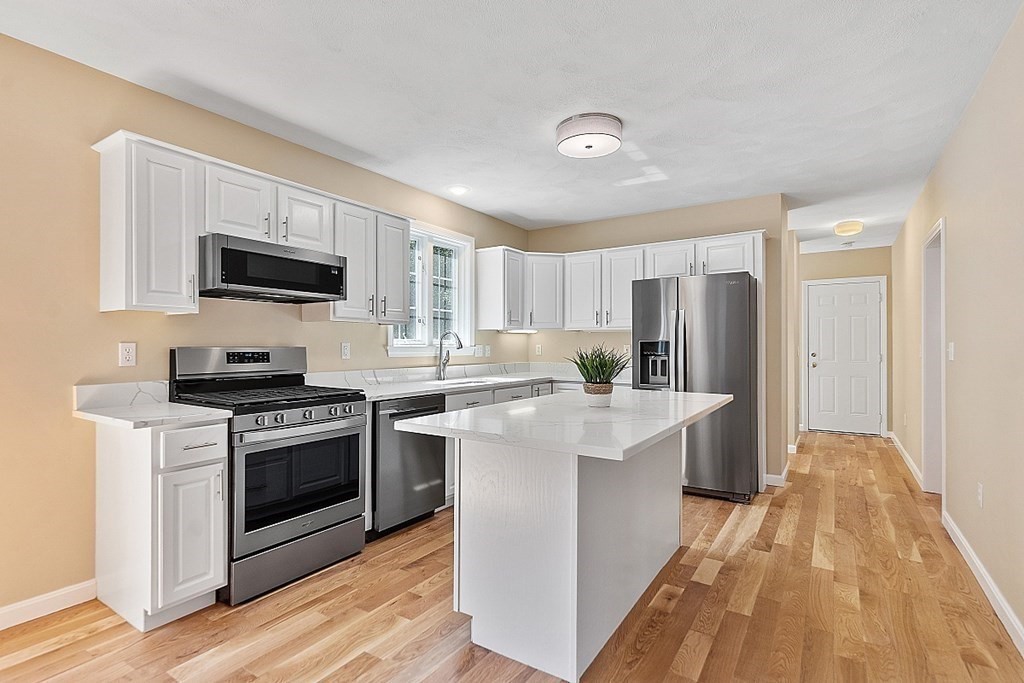12 Chicory Road Westford, MA 01886 - Photo 9 of 32 Gallery Image 9