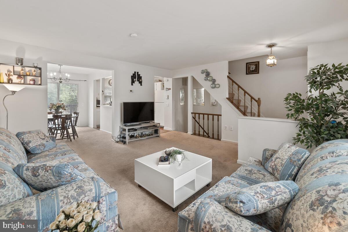1657 Colonial Way Frederick, MD 21702 - Photo 5 of 30 Gallery Image 5