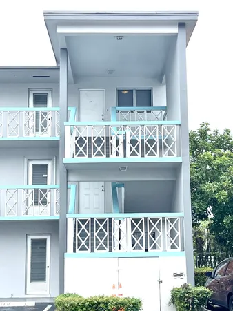 $1,500 | 1021 Crystal Lake Drive, Unit 315, Deerfield Beach, FL 33064