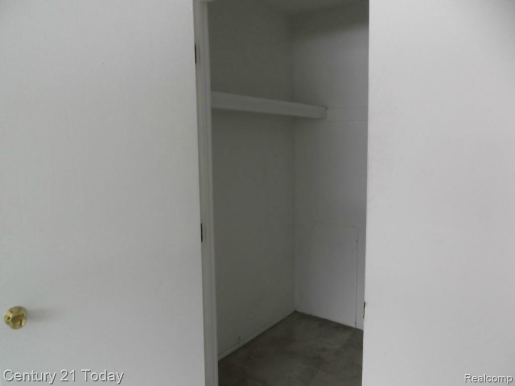 25661 Lahser Road, Unit 41 Southfield, MI 48033 - Photo 17 of 23