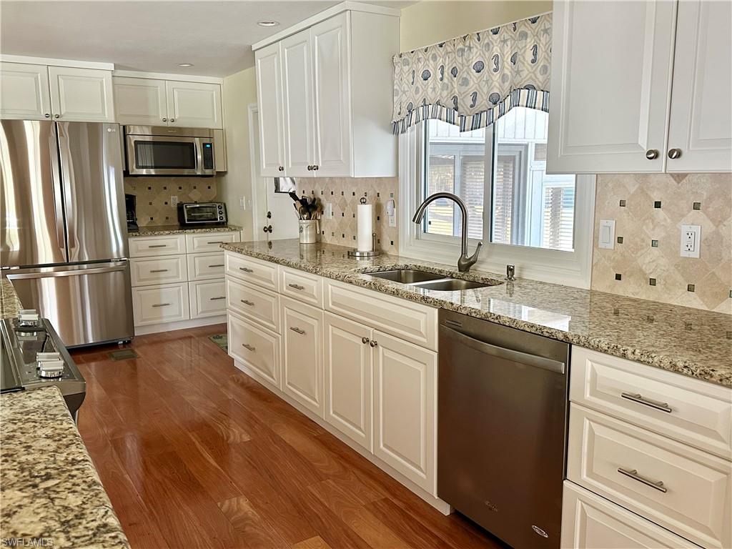 26242 Colony Road Bonita Springs, FL 34135 - Photo 4 of 33 Gallery Image 4