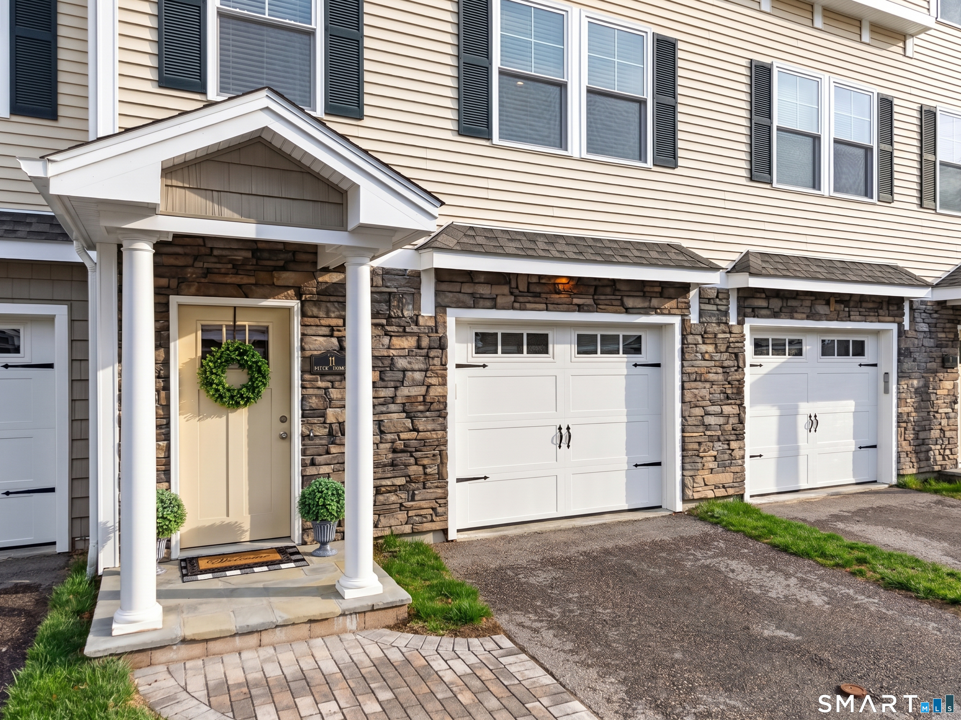 11 Village Crossing, Unit 11 Niantic, CT 06357 - Photo 1 of 37