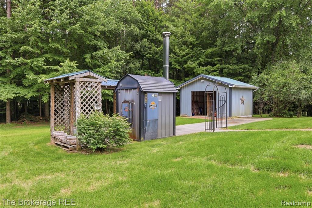 440 North Elm Grove Road Lapeer, MI 48446 - Photo 21 of 64 Gallery Image 21