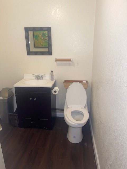 24460 Hawthorne Boulevard Torrance, CA 90505 - Photo 3 of 6 a bathroom with a toilet and a sink