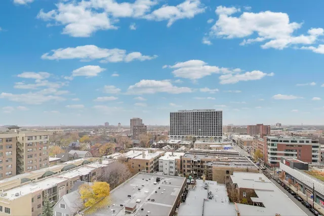 $175,000 | 4343 North Clarendon Avenue, Unit 1315, Chicago, IL 60613