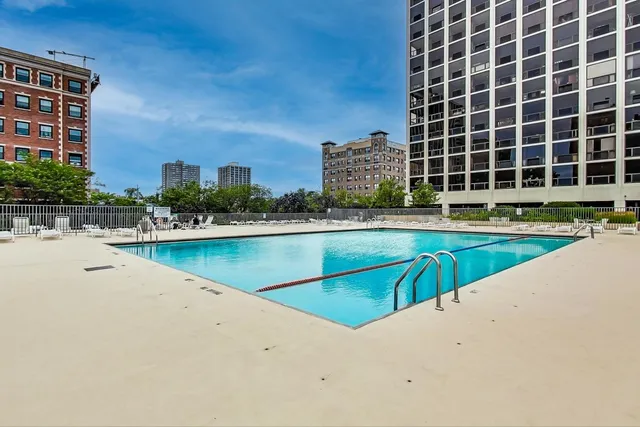 $175,000 | 4343 North Clarendon Avenue, Unit 1315, Chicago, IL 60613