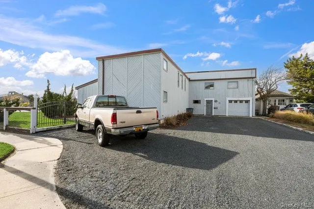 $849,990 | 49 South Bay Avenue, Amityville, NY 11701