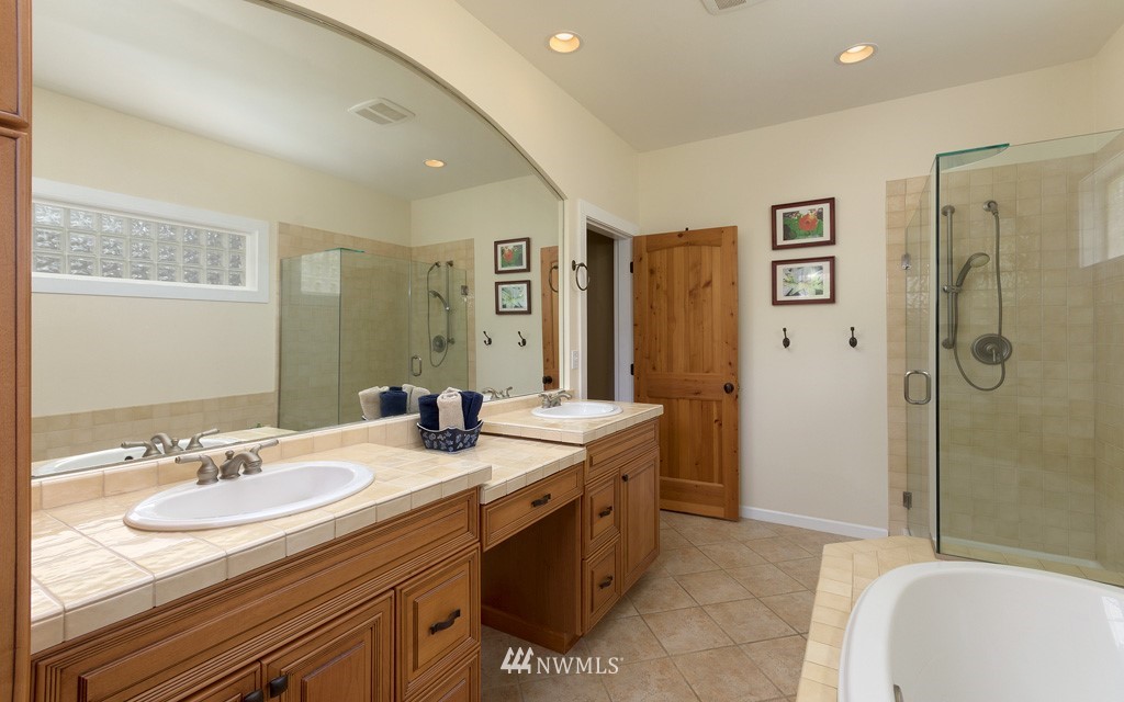15778 Virginia Loop Road Northeast Poulsbo, WA 98370 - Photo 24 of 40 Gallery Image 24