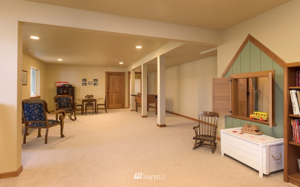 15778 Virginia Loop Road Northeast Poulsbo, WA 98370 - Photo 31 of 40 Gallery Image 31