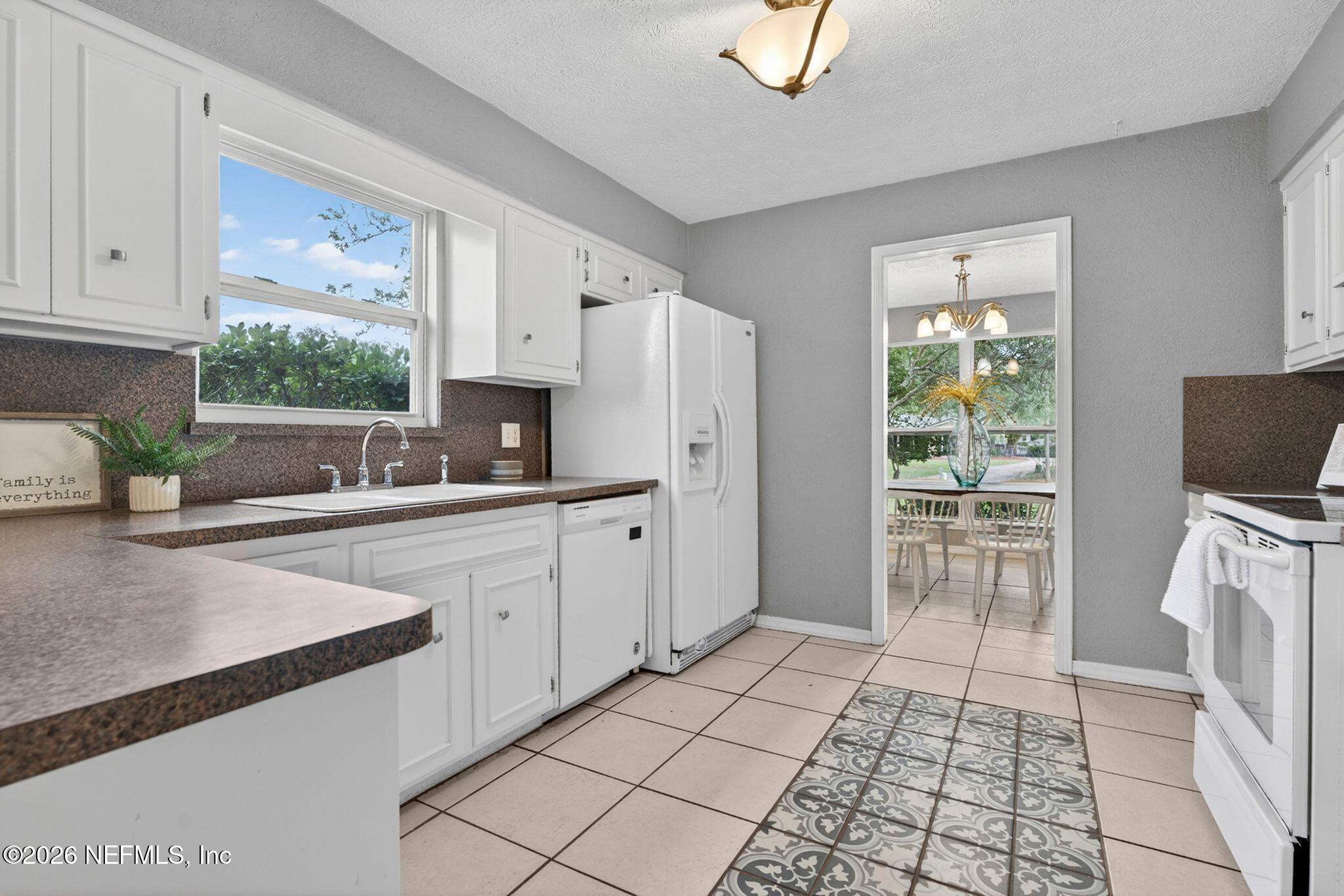 138 Ridgefield Court Orange Park, FL 32065 - Photo 19 of 64 138 Ridgefield-120