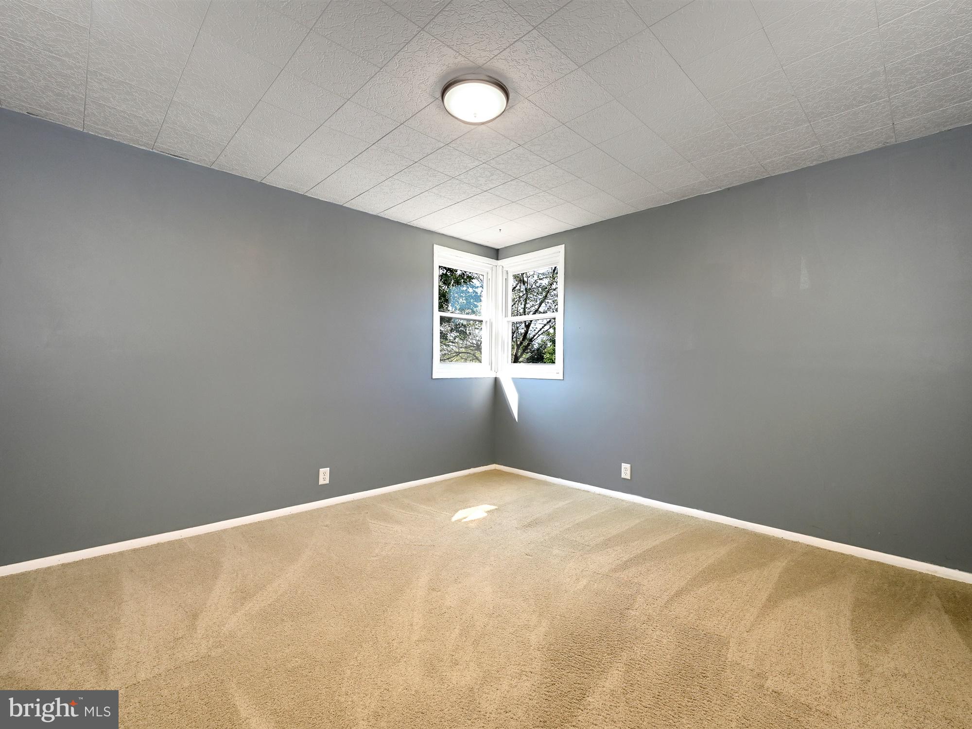 90 Arnold Road Enola, PA 17025 - Photo 13 of 22 Bedroom 1