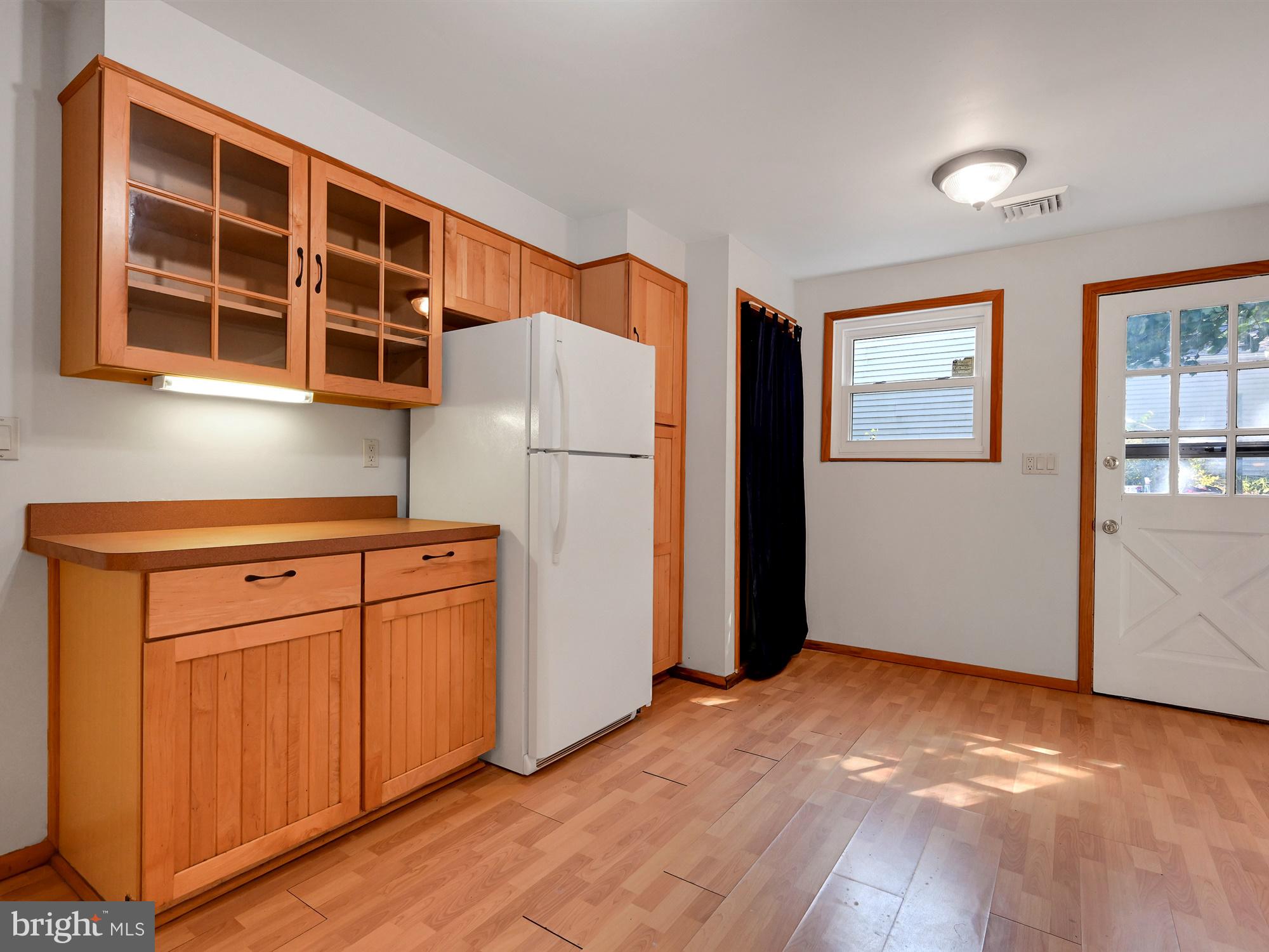 90 Arnold Road Enola, PA 17025 - Photo 9 of 22 Kitchen 4