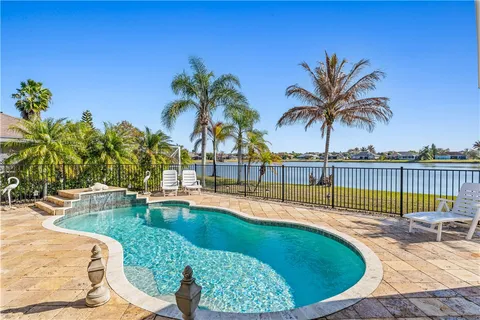 $549,000 | 5680 Riverboat Circle Southwest, Vero Beach, FL 32968