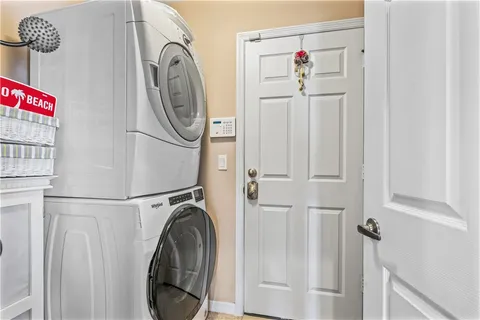 $549,000 | 5680 Riverboat Circle Southwest, Vero Beach, FL 32968