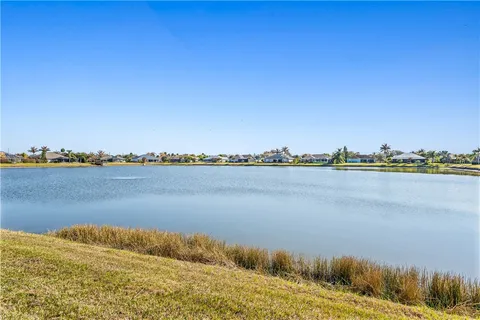 $549,000 | 5680 Riverboat Circle Southwest, Vero Beach, FL 32968