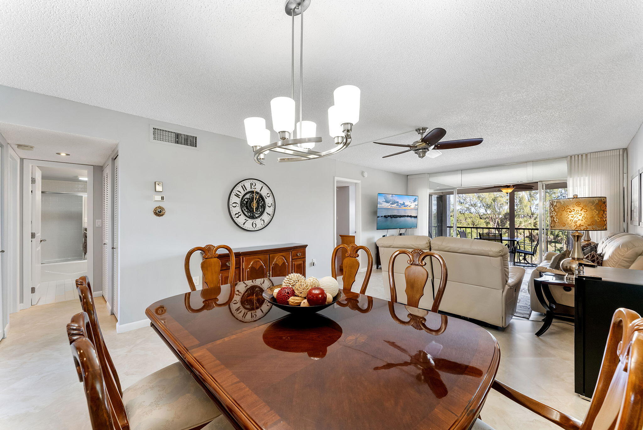 3930 Inverrary Boulevard, Unit 505D Lauderhill, FL 33319 - Photo 3 of 30 Dining Table