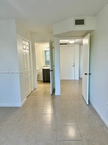 $2,050 | 15221 Southwest 80th Street, Unit 306, Miami, FL 33193