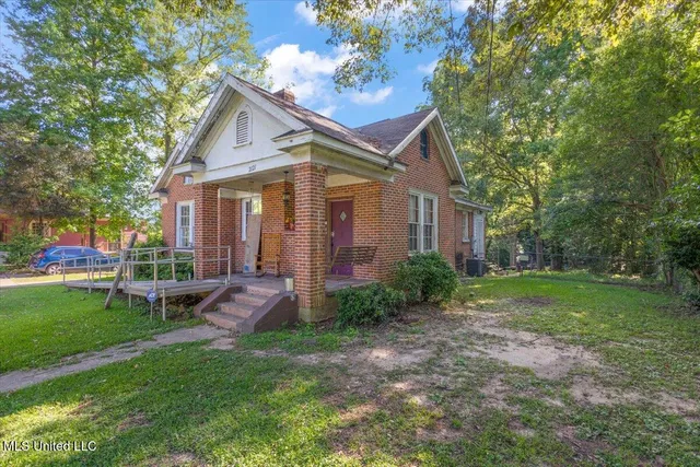 $65,000 | 2121 35th Avenue, Meridian, MS 39301