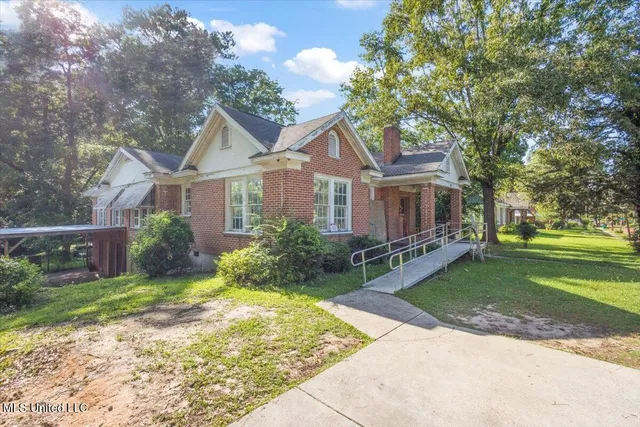 $65,000 | 2121 35th Avenue, Meridian, MS 39301