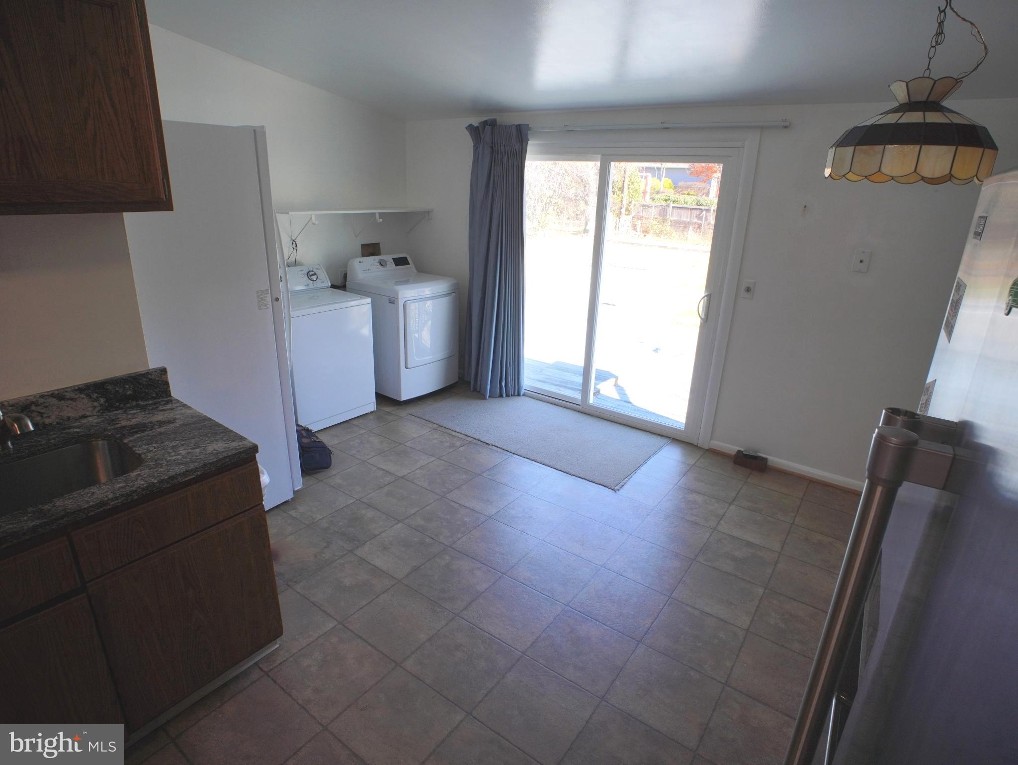 39 Oak Court Annapolis, MD 21401 - Photo 11 of 49