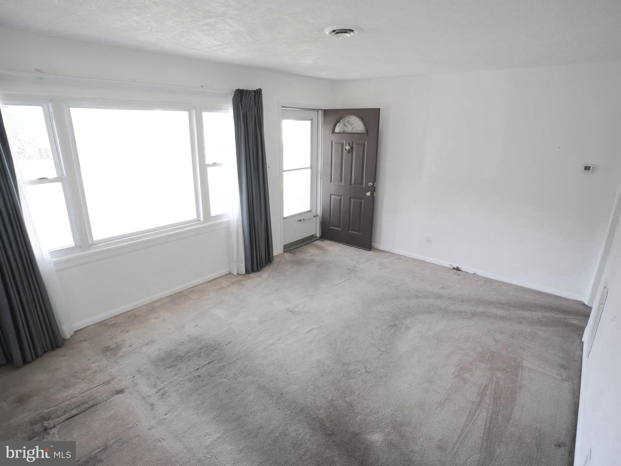 39 Oak Court Annapolis, MD 21401 - Photo 4 of 49