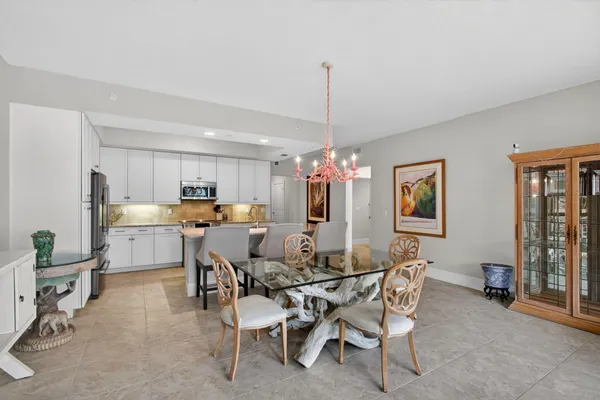 $1,000,000 | 834 Bay Colony Drive South, Juno Beach, FL 33408