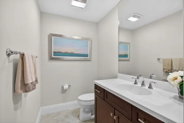 $1,000,000 | 834 Bay Colony Drive South, Juno Beach, FL 33408