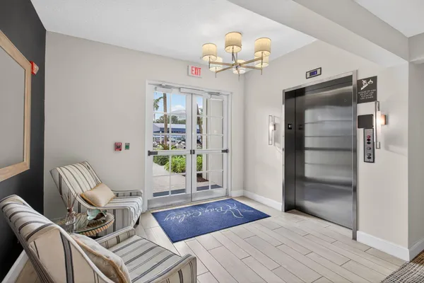 $1,000,000 | 834 Bay Colony Drive South, Juno Beach, FL 33408