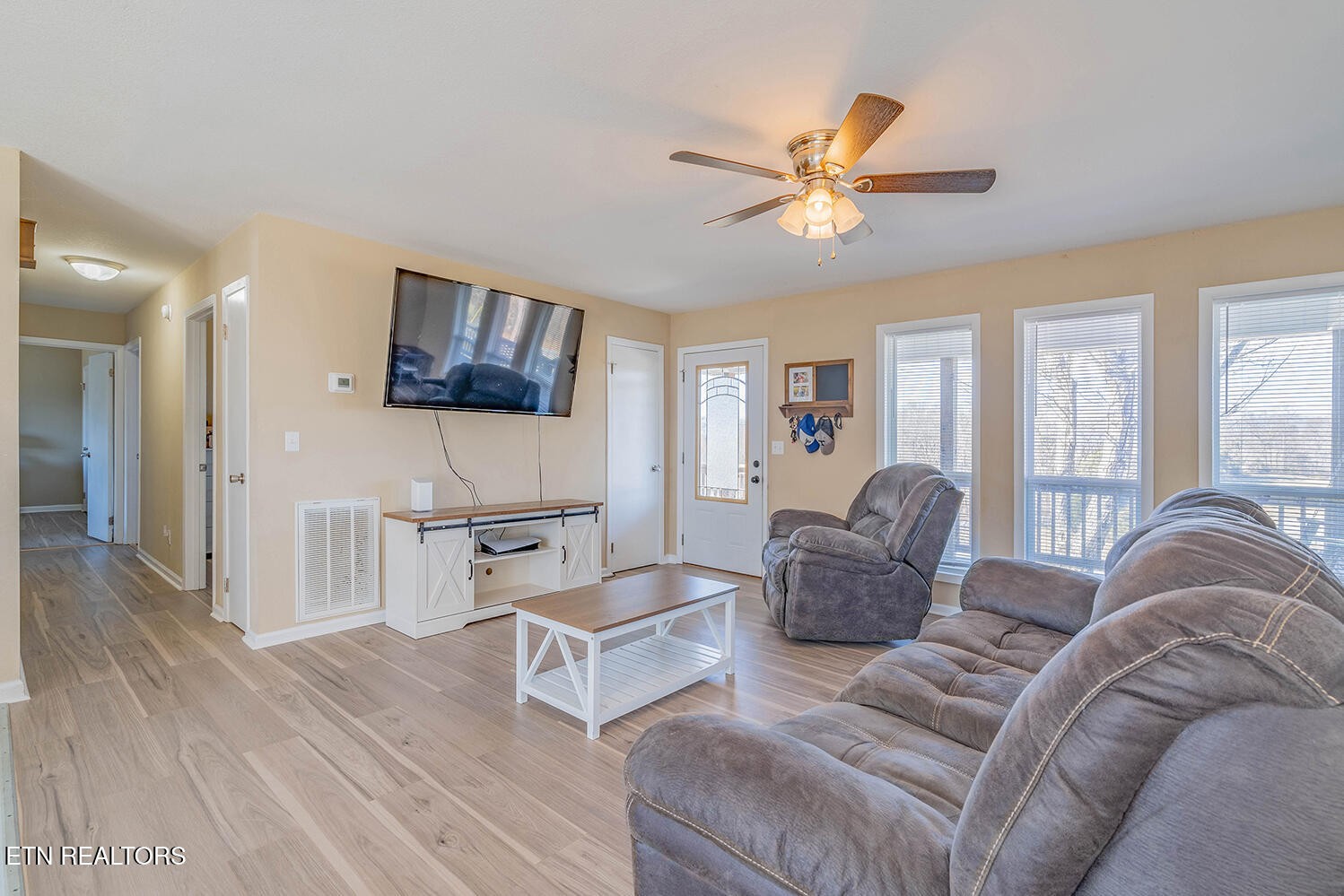 561 Mt Zion Road Jacksboro, TN 37757 - Photo 8 of 39 Gallery Image 8