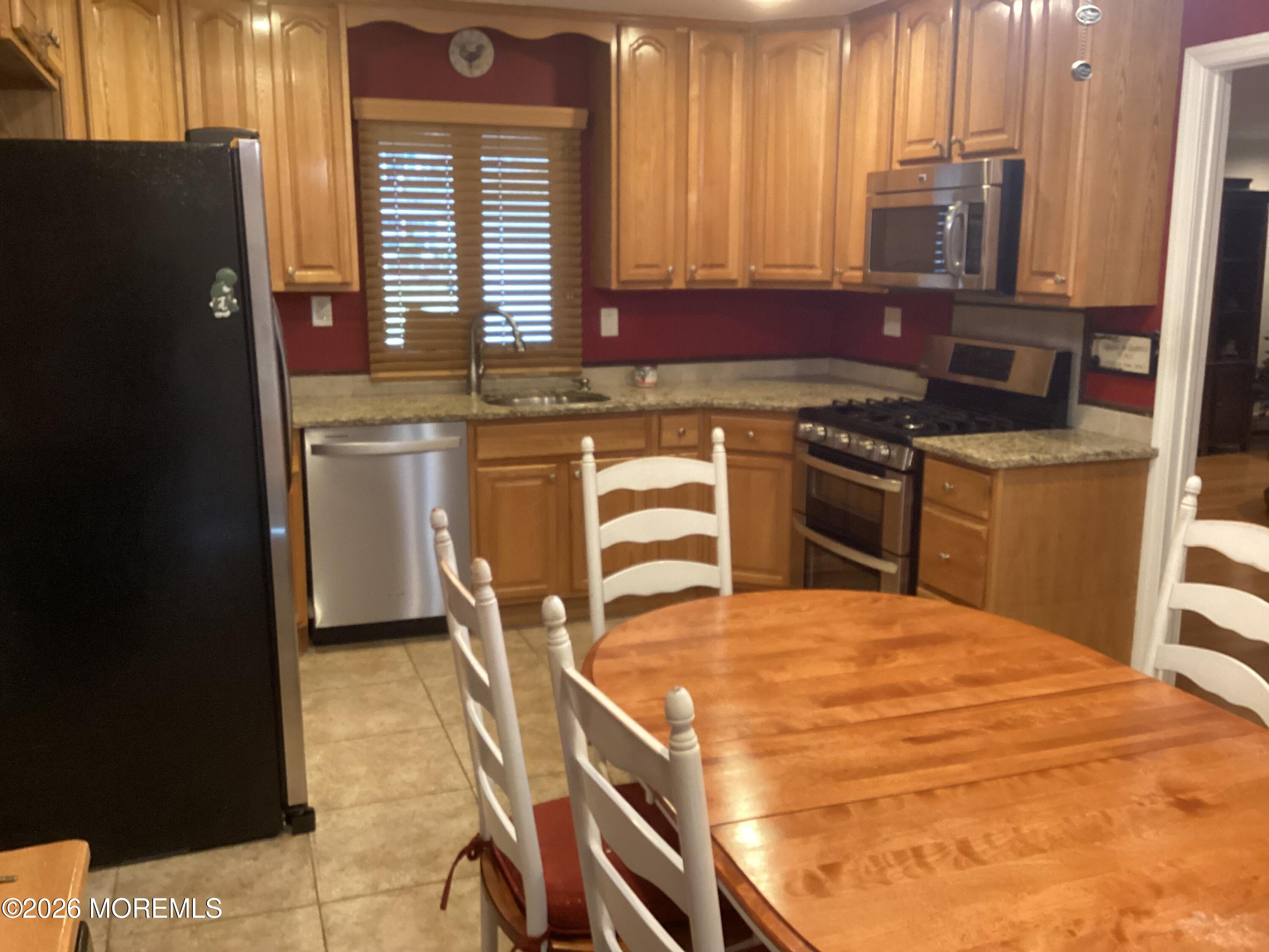 41 Faith Lane Matawan, NJ 07747 - Photo 20 of 27 IMG_0076