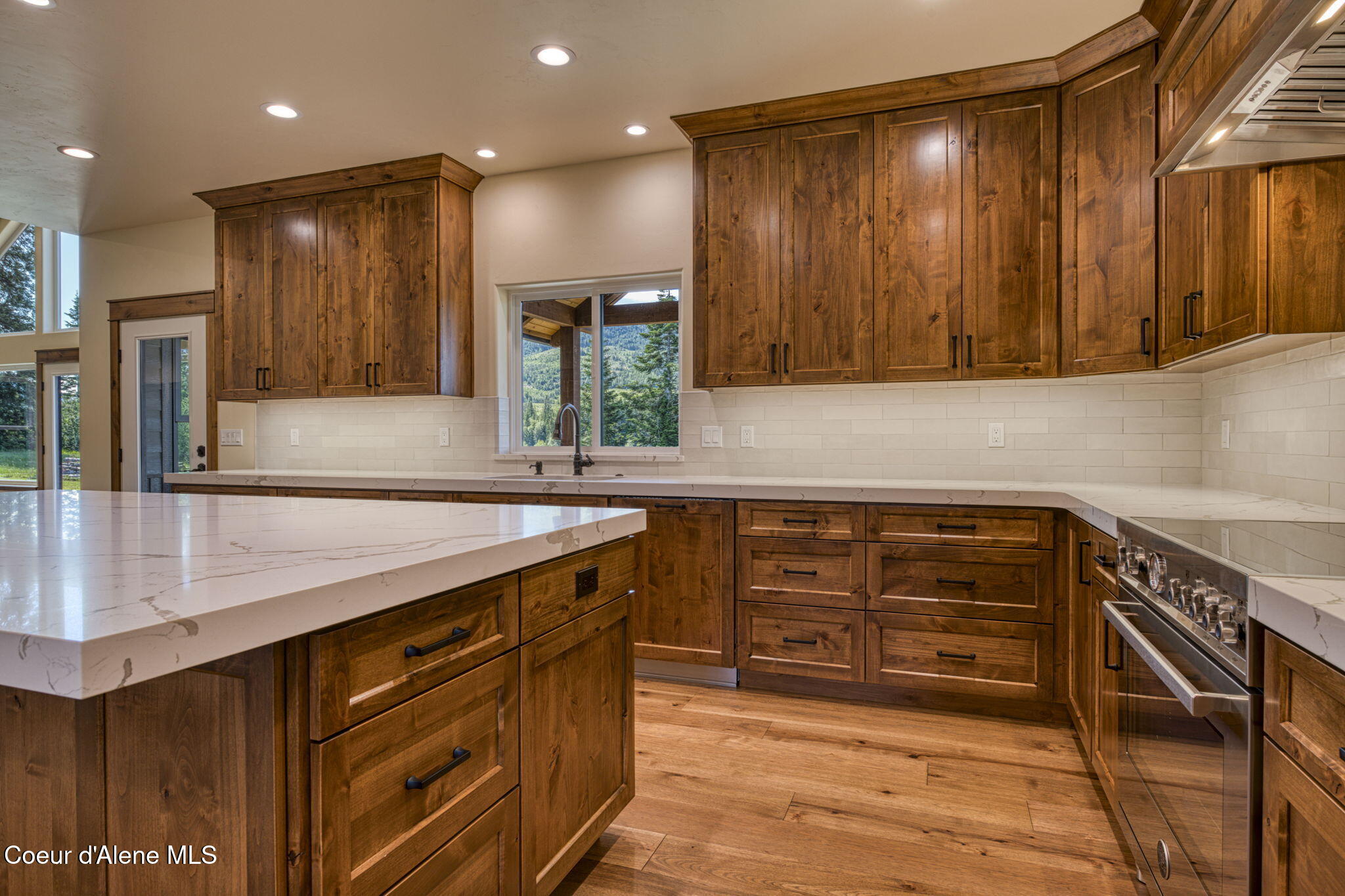 4450 Dufort Road Sagle, ID 83860 - Photo 14 of 81 Kitchen