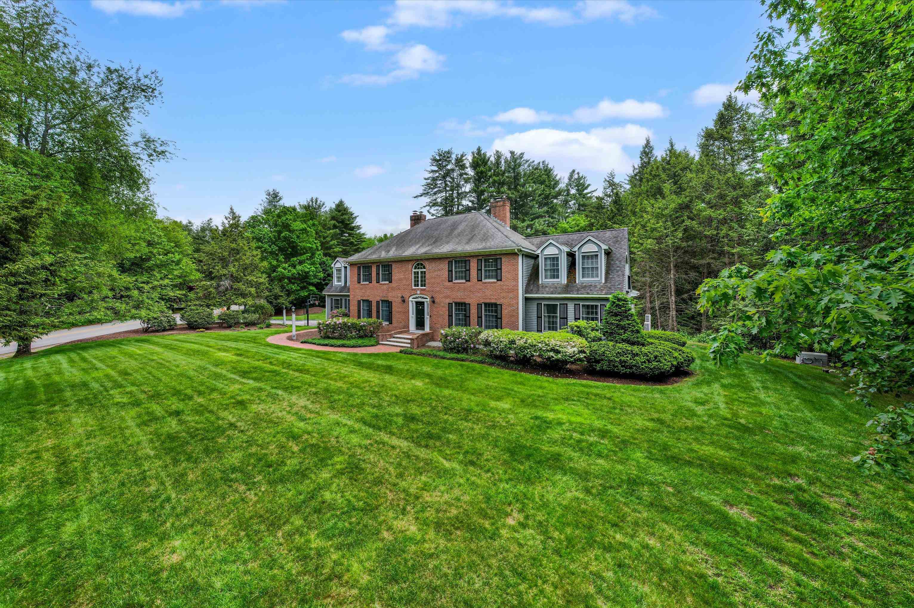 76 Plummer Road Bedford, NH 03110 - Photo 41 of 52 Gallery Image 41