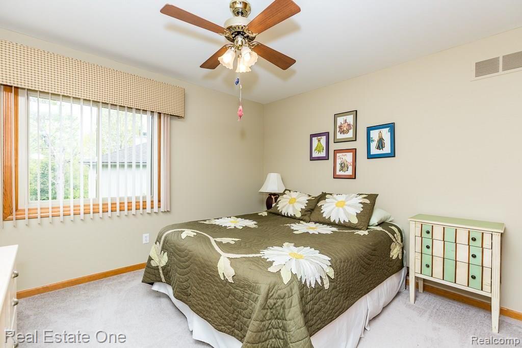 1034 River Mist Drive Rochester, MI 48307 - Photo 17 of 38 River Mist-W030 - Copy.jpg