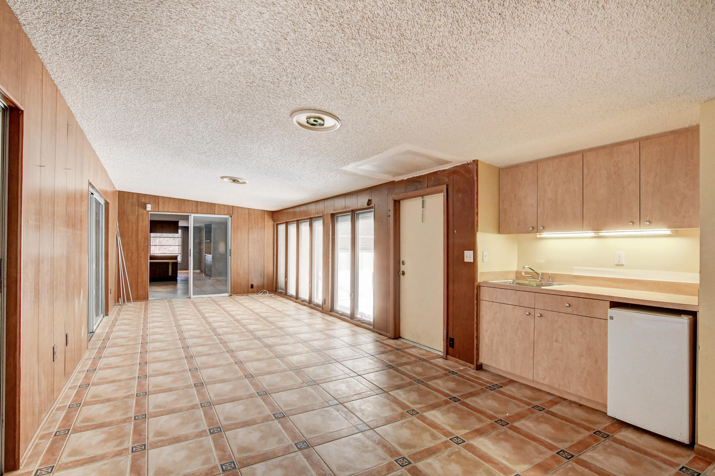 3408 Washington Road West Palm Beach, FL 33405 - Photo 15 of 33 23_dsc_4337_38_39_40_41