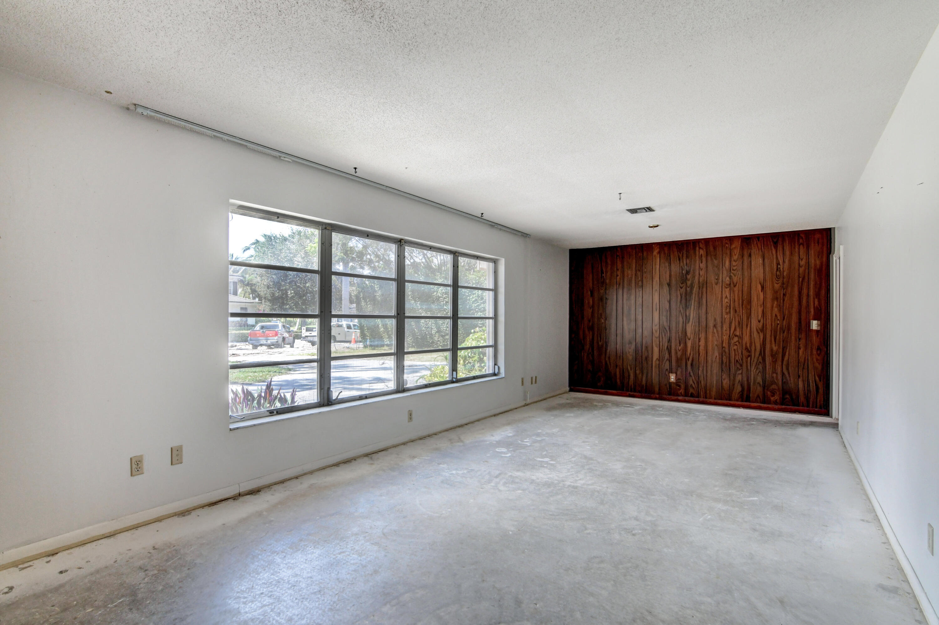 3408 Washington Road West Palm Beach, FL 33405 - Photo 6 of 33 08_dsc_4252_3_4_5_6