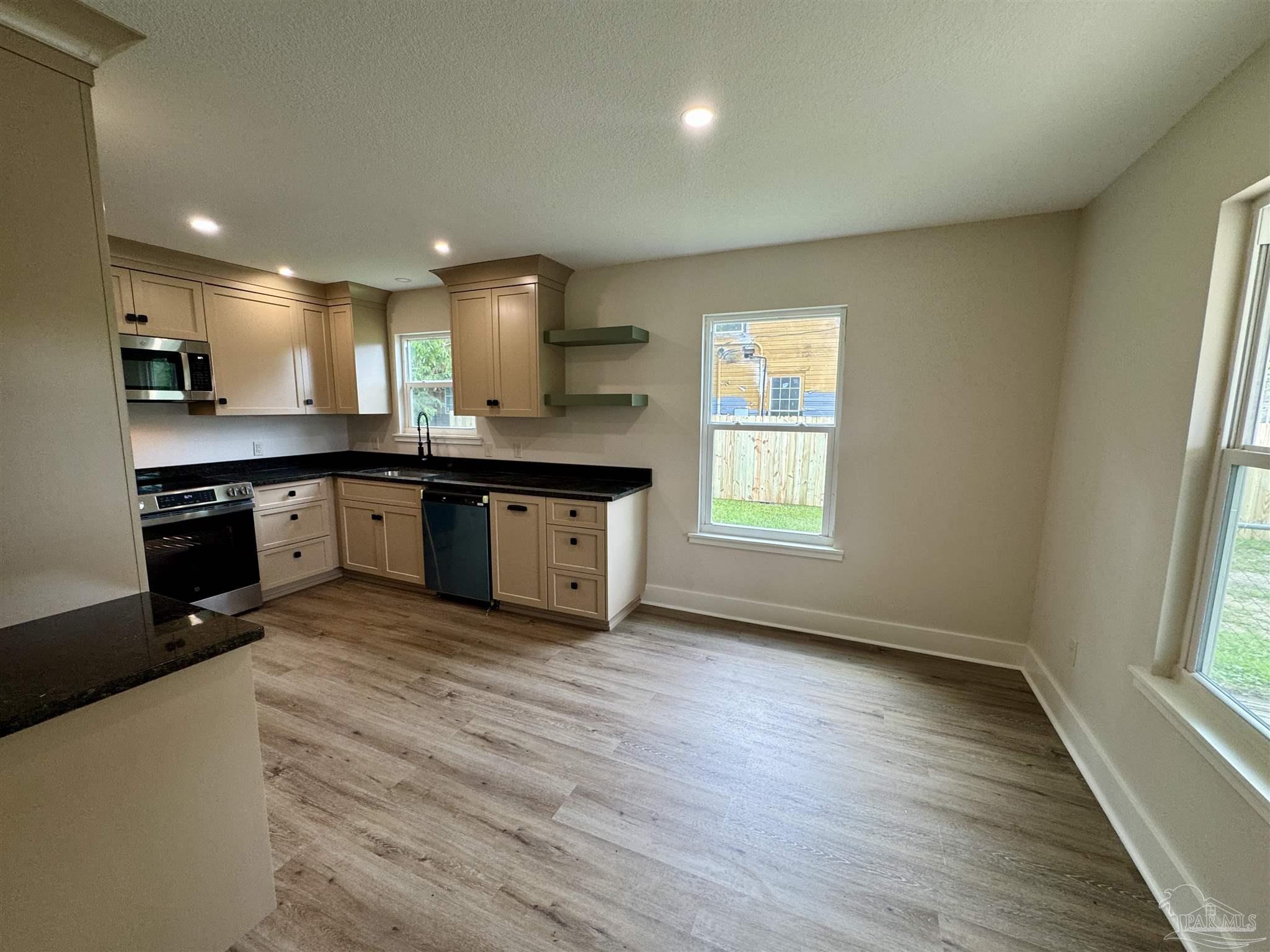424 Front Street Century, FL 32535 - Photo 13 of 48