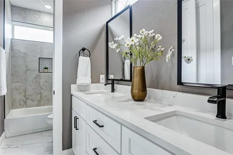 $279,900 | 8027 Betty Boop Street, Houston, TX 77028